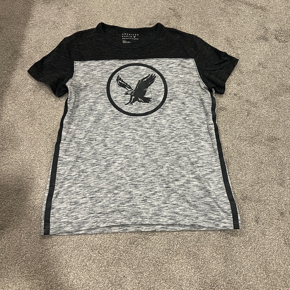 American eagle t shirt